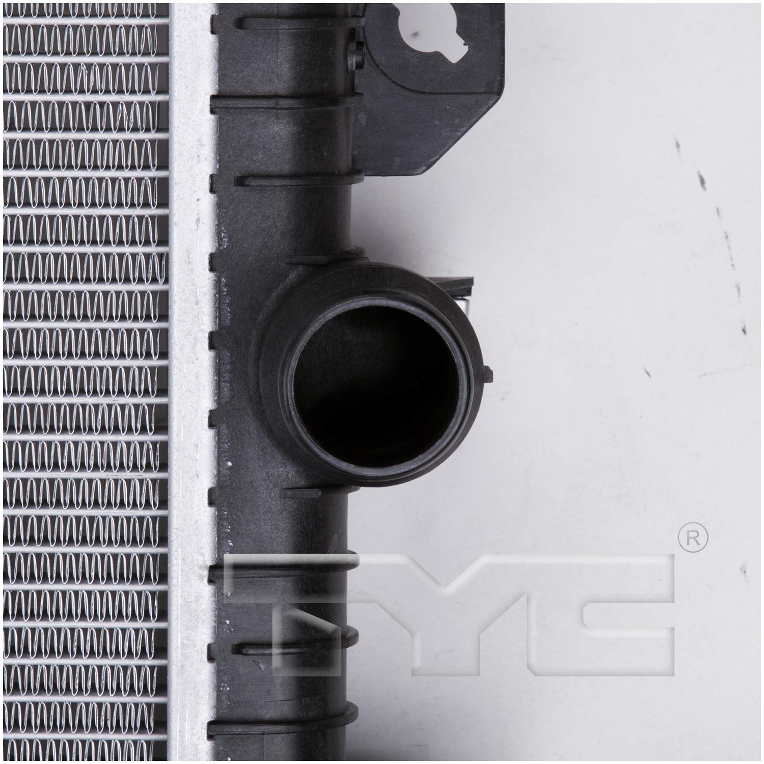 Radiator TYC 13331 Compatible with 2013-2016 Ford C-Max