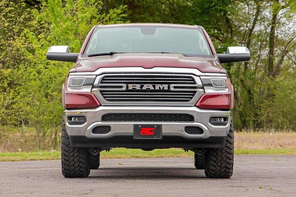 3.5" Rough Country Lift Kit w/M1 Struts & Shocks for 19-24 Ram 1500 4WD - 31440
