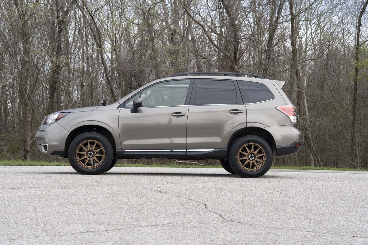 Rough Country 2" Lift Kit 4WD for 2014-2018 Subaru Forester - 90500