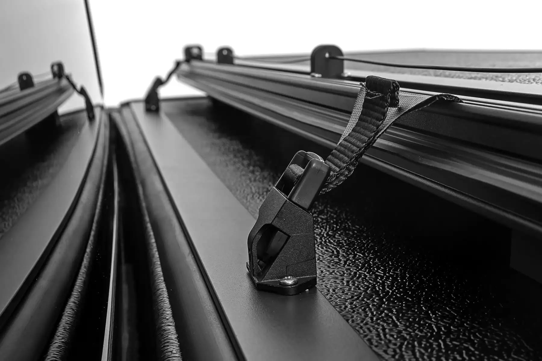 Hard Tri-Fold Tonneau Cover Rough Country for Ford Ranger (2019-2023) - Low-Profile Aluminum Truck Bed Cover, Fits 5' Bed (61")