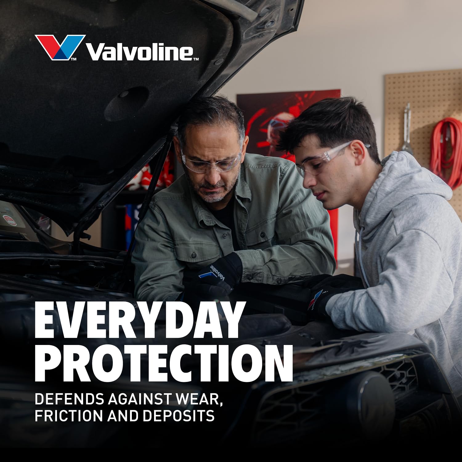 10W-40 Valvoline Daily Protection Synthetic Blend Motor Oil 5 Quart