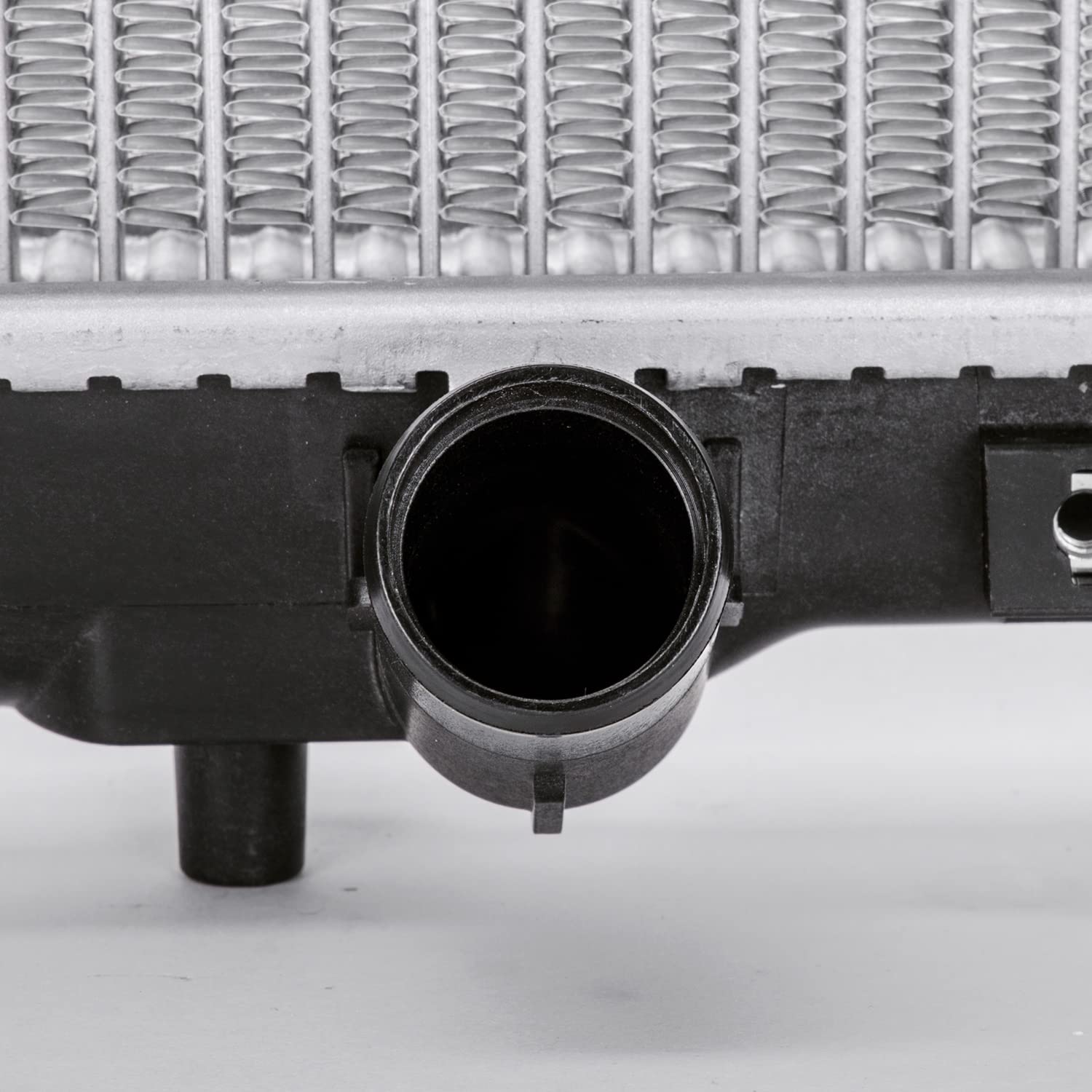 Radiator TYC Compatible with 1997-2001 Honda CRV