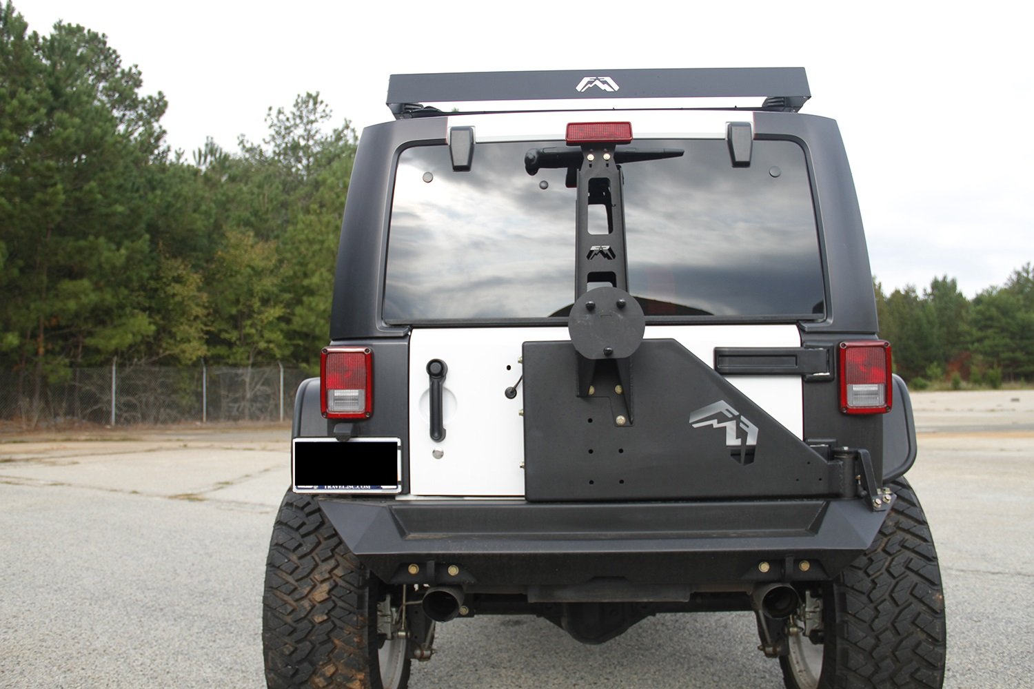 Off The Door Fab Fours Tire Carrier JP-Y1261T-1