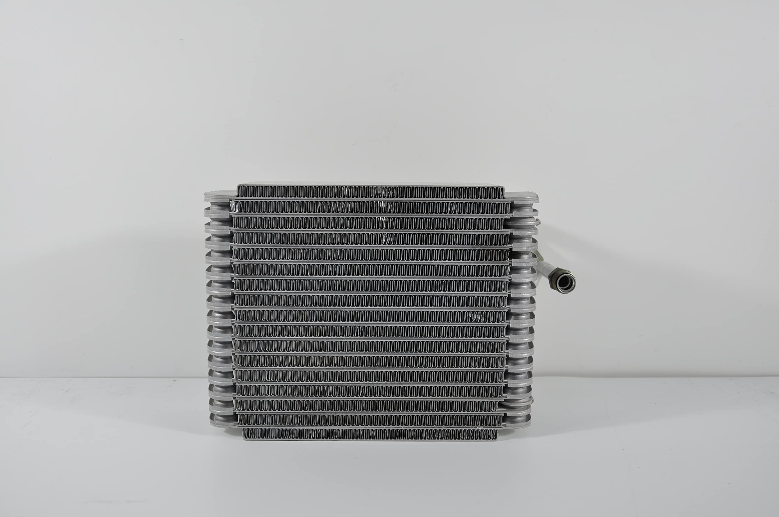 Evaporator TYC 97123 Compatible with 1997-2014 Ford Econoline/Club Wagon