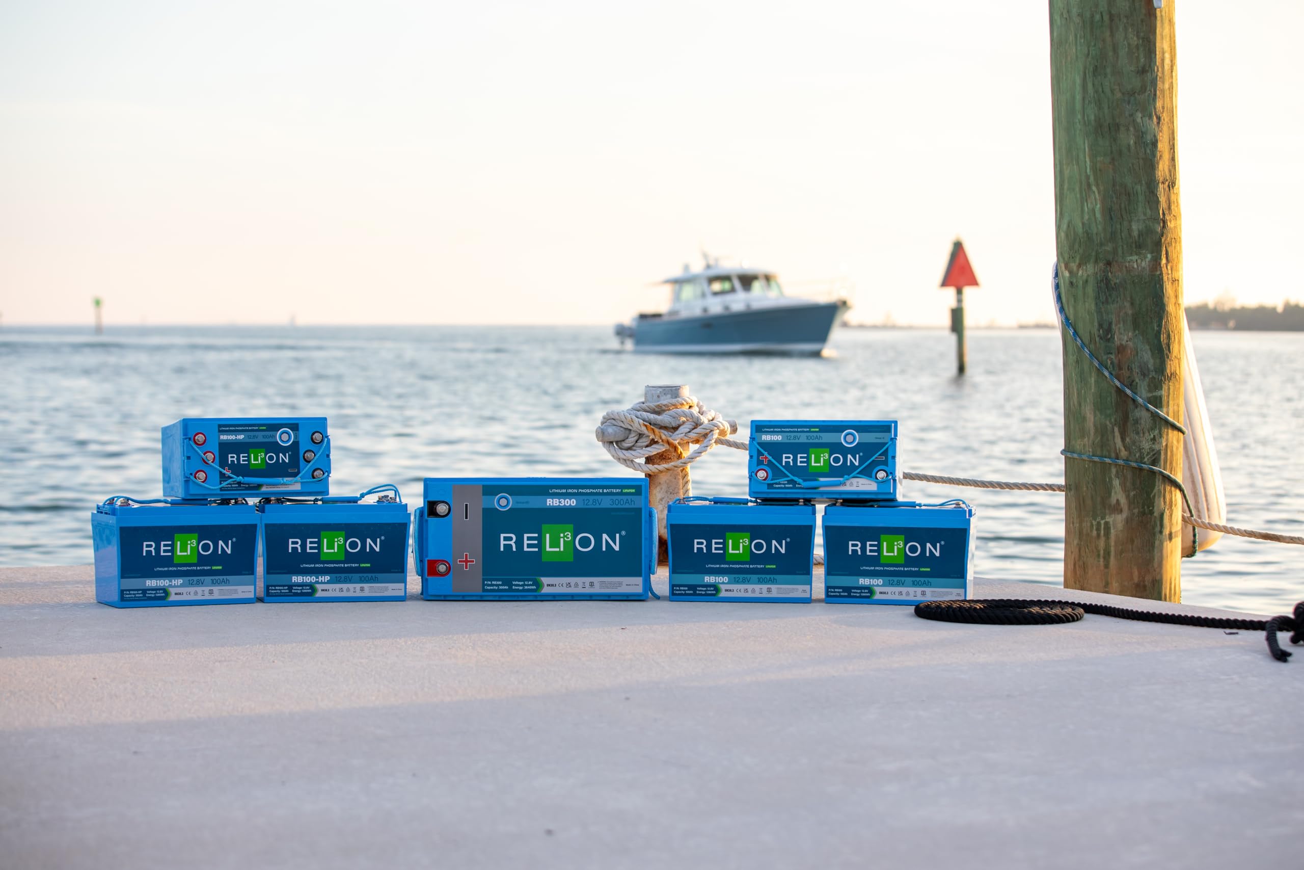 12V RELiON RB300 | 300Ah LiFePO4 Lithium-ion Battery | Group 8D | 3500~5000 Cycles | Waterproof (IP67 Rating) | 10 Year Warranty | Perfect for Marine, Sailing, RV, Off Grid etc.