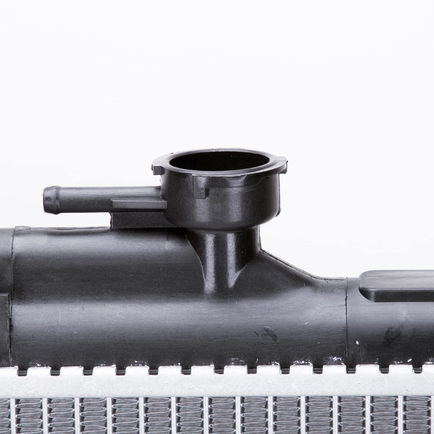 Radiator TYC Compatible with 2001-2006 Suzuki Xl-7