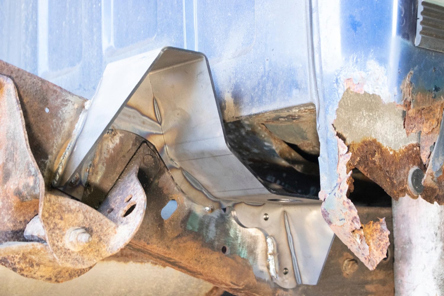 RB7306L Rustbuster RBR Cab Mount