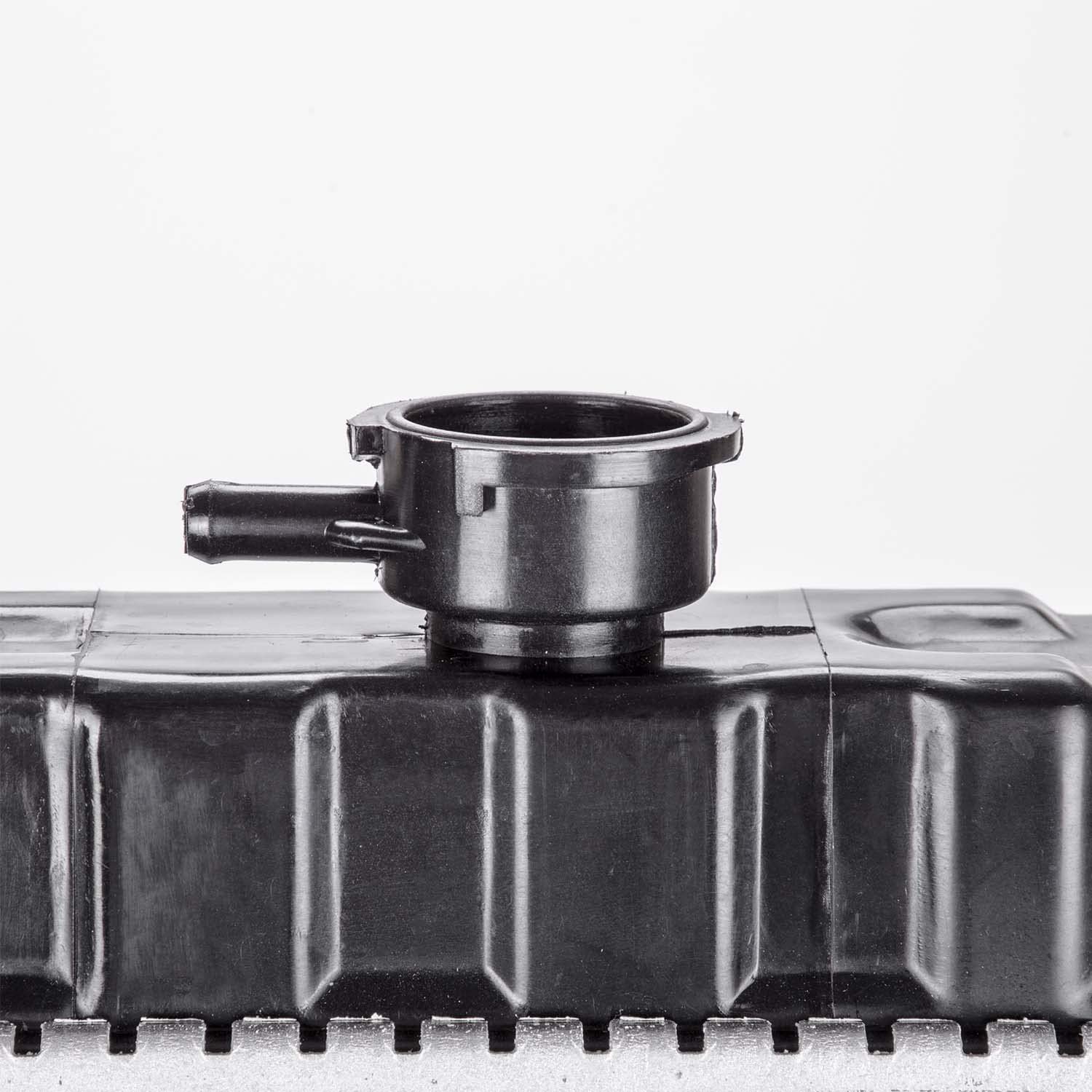 Compatible TYC 147 Radiator with 1986-1995 Toyota Pickup