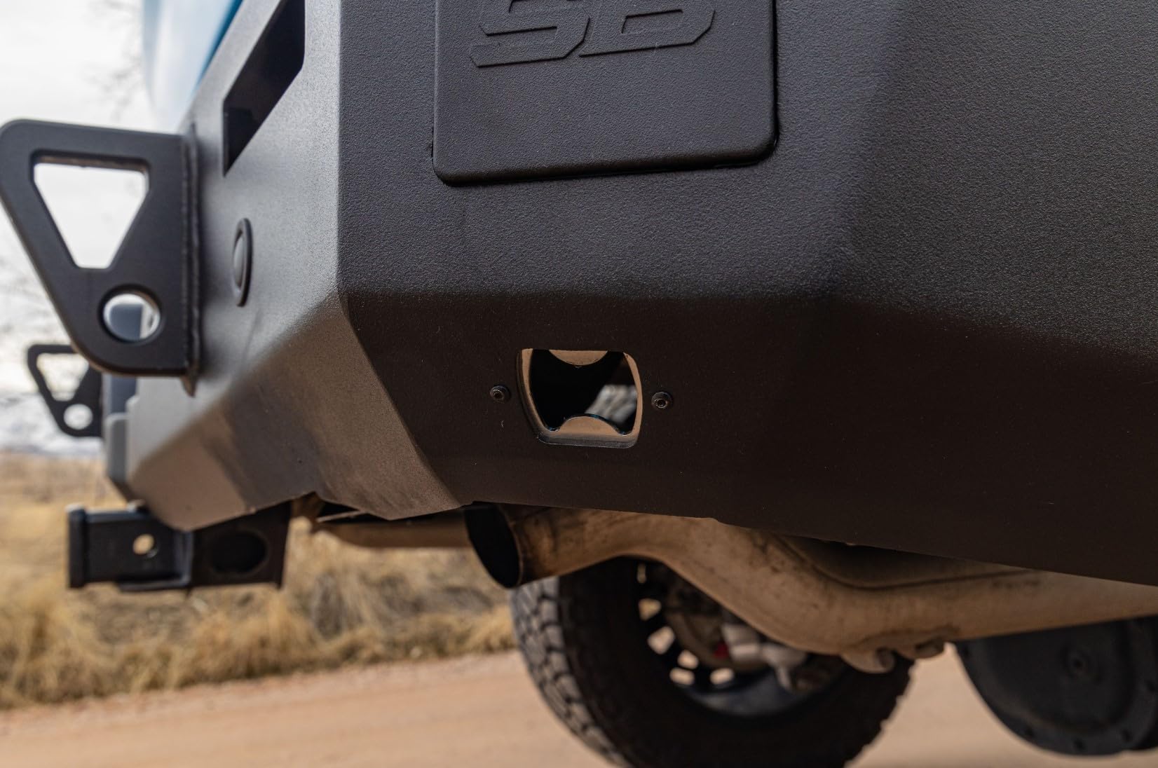 Adventure Series Smittybilt Rear Bumper (Fits 19-24 Chevy 1500/2500/3500) – SB613923