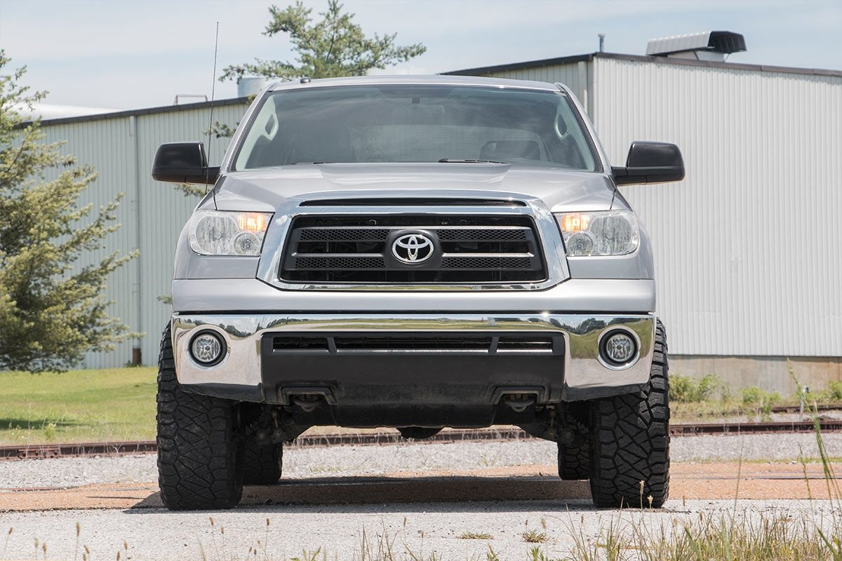 3.5" Rough Country Lift Kit w/N3 Struts for 2007-2021 Toyota Tundra - 76831