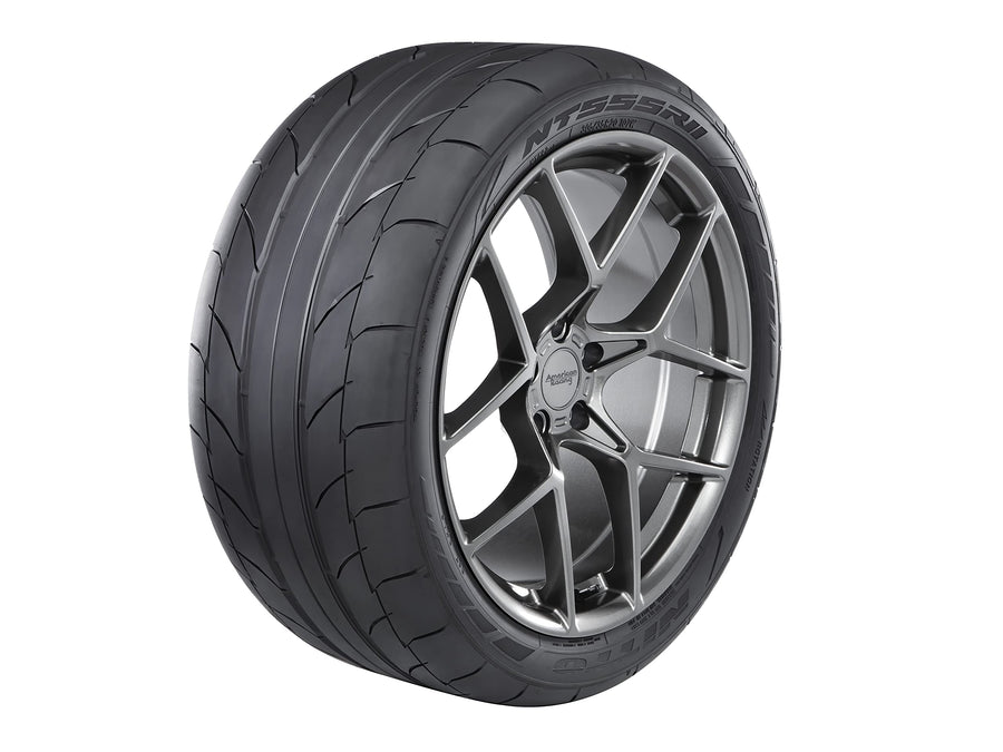 305/35ZR19 Nitto NT555RII 106W