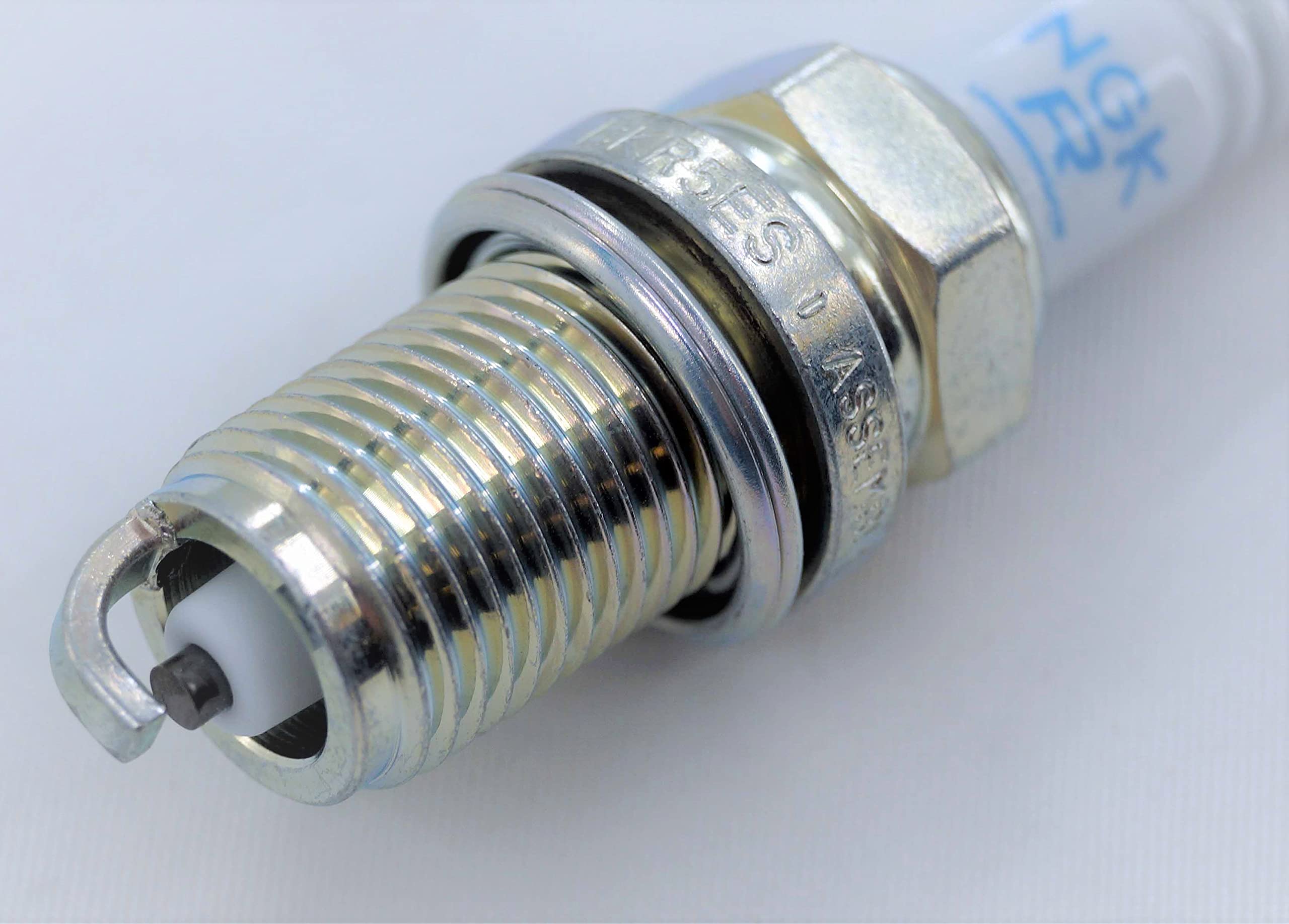 BX/4 BKR5ES-11 PLUG NGK