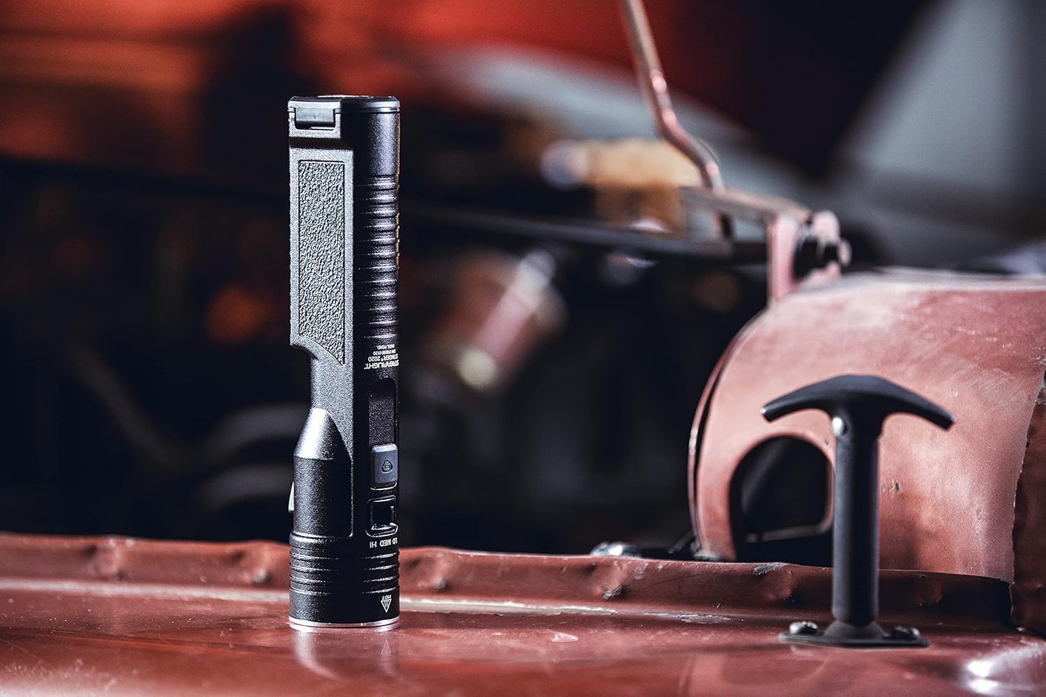 Streamlight 78120 2000-Lumen Stinger 2020 Rechargeable Professional Flashlight with Y USB Cord and Without Charger, Red
