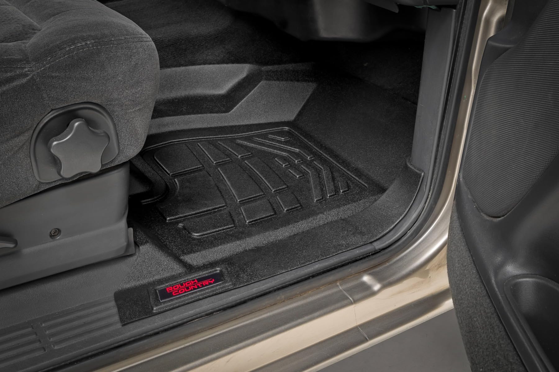 Sure-Fit Rough Country All Weather Floor Mats for Chevy Silverado/GMC Sierra 1500 Extended Cab (1999-2006) - Waterproof, Non-Slip Flexible Floor Mat, Front Set