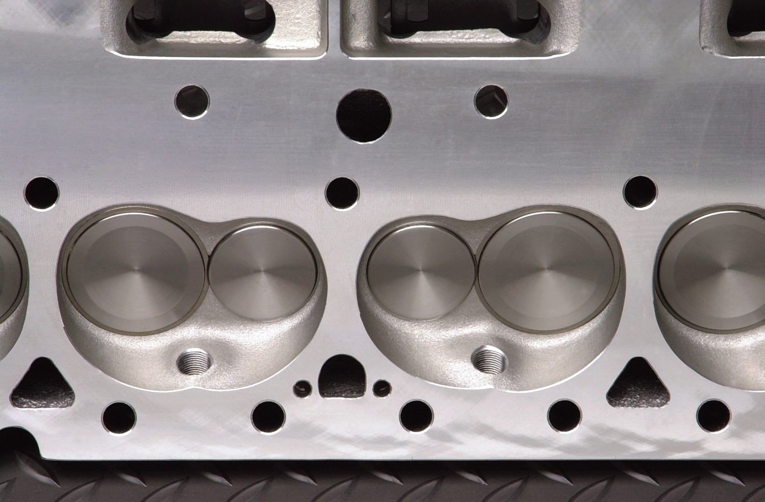 Performer Cylinder Head Edelbrock 60759