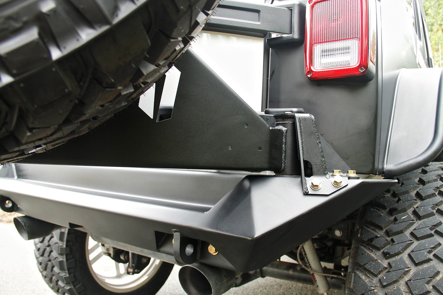 Off The Door Fab Fours Tire Carrier JP-Y1261T-1