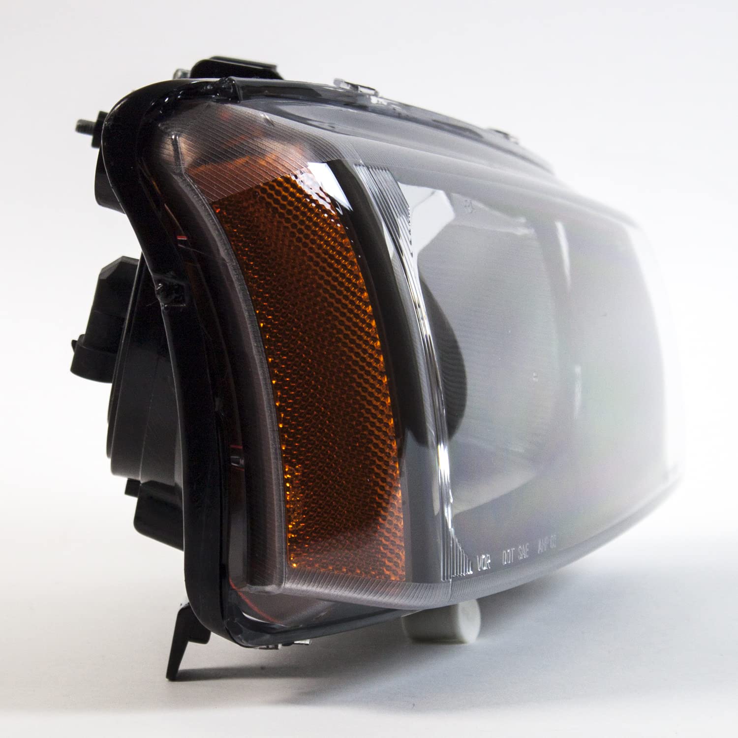Right TYC Headlight Assembly Compatible with 2003-2006 Chevrolet Silverado