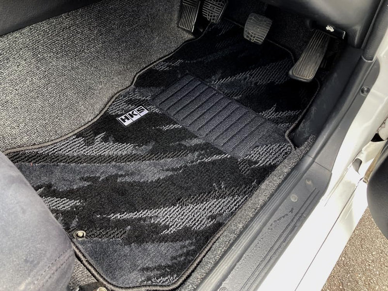 BNR32 HKS FULL SET FLOOR MATS