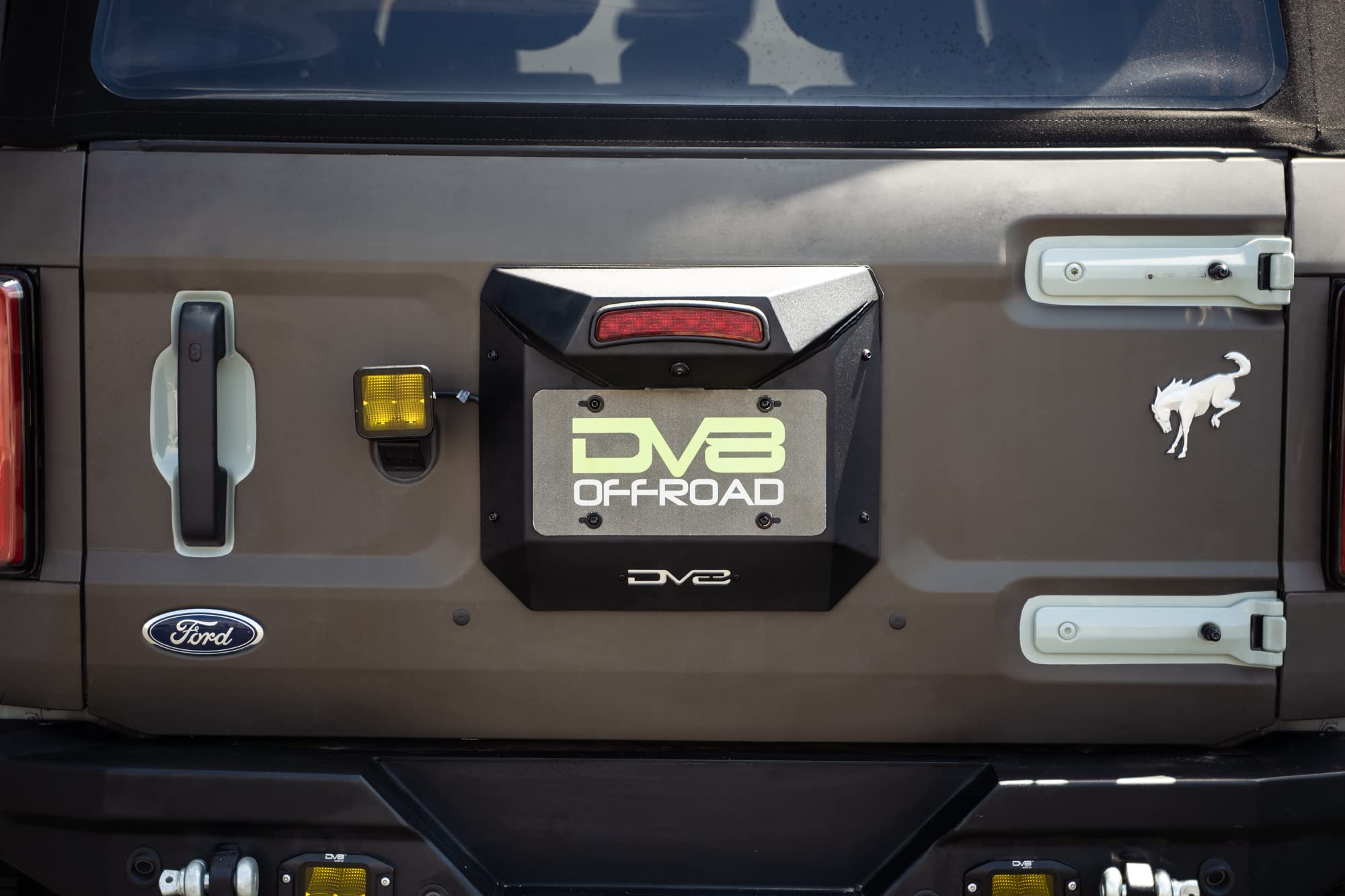 Spare Tire Delete DV8 Offroad for The 2021-2025 Ford Bronco | Integrates Backup Camera, Third Brake Light, & License Plate Light | Quick Installation | Includes Pod Light Mount