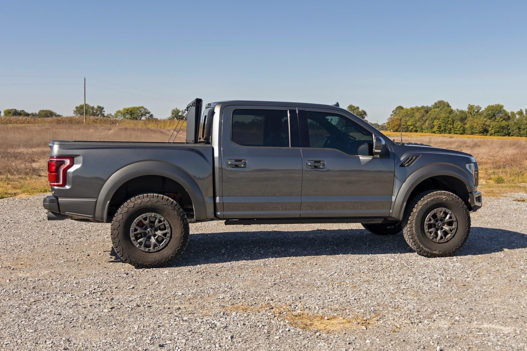 Rough Country Hard Tri-Fold Tonneau Cover for Ford F-150 (2021-26), Lightning (2022-26) - Aluminum Flip-Up Folding Bed Cover, Fits 5'7" (66.7") Bed