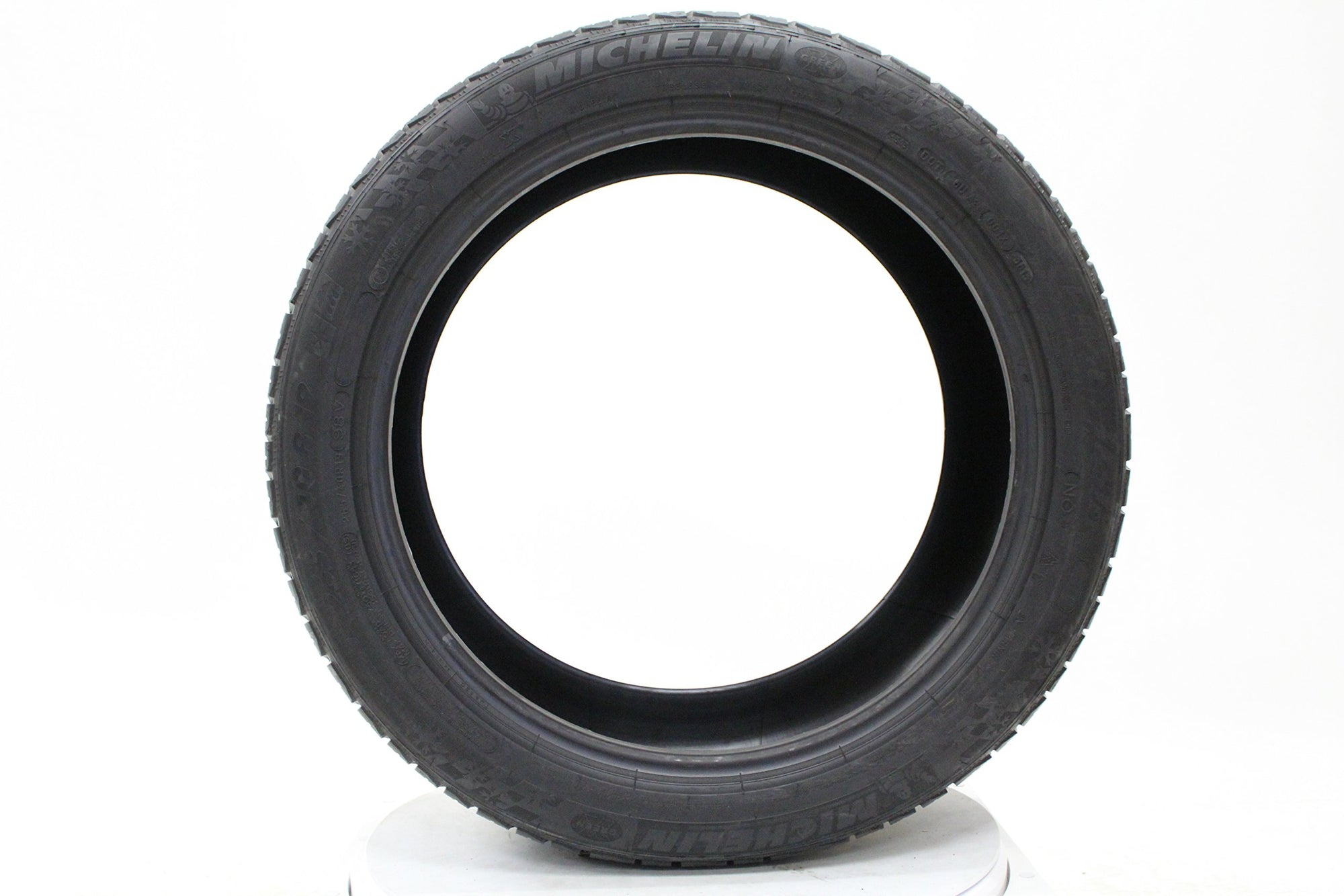Pilot Alpin MICHELIN PA4 Winter Radial Tire -255/40R20 101V