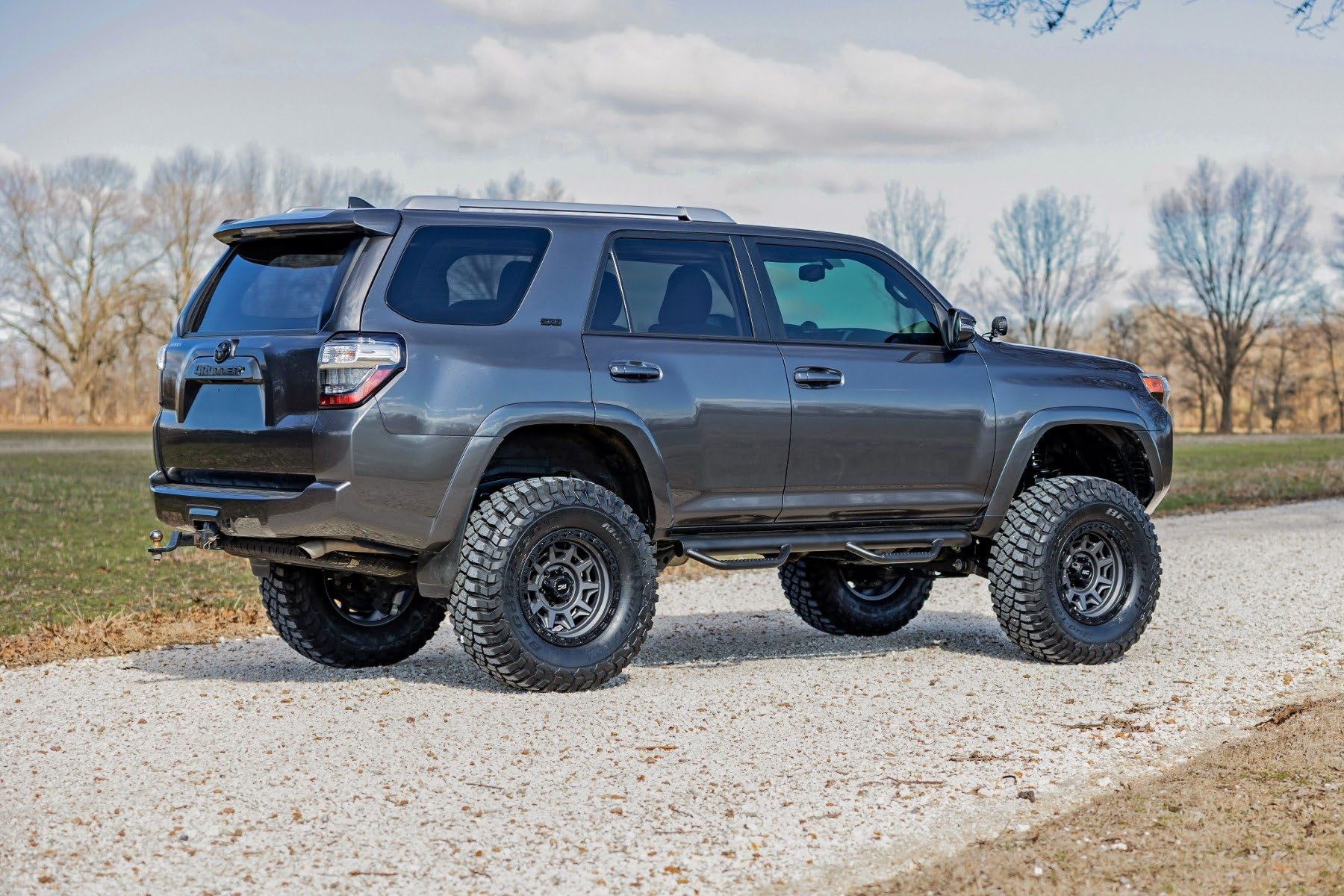 6" Rough Country Suspension Lift Kit w/N3 Rear Shocks for Toyota 4Runner (2015-2020) - Strut Spacers with N3 Shock Absorbers