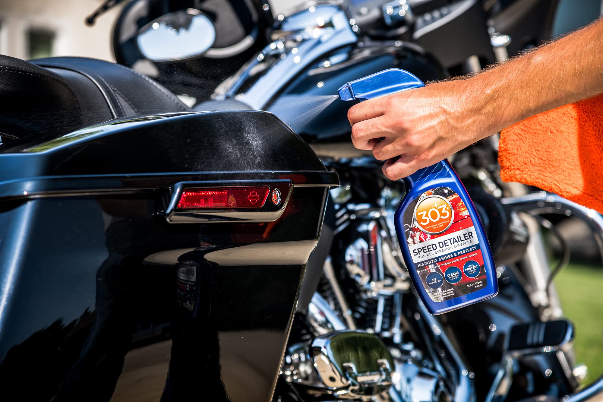 Speed Detailer 303 Products - For All Exterior Automotive Surfaces - Instantly Shines And Protects Paint - Cleans Between Washes - UV Protection, 16 fl. oz. (30216CSR) Packaging May Vary