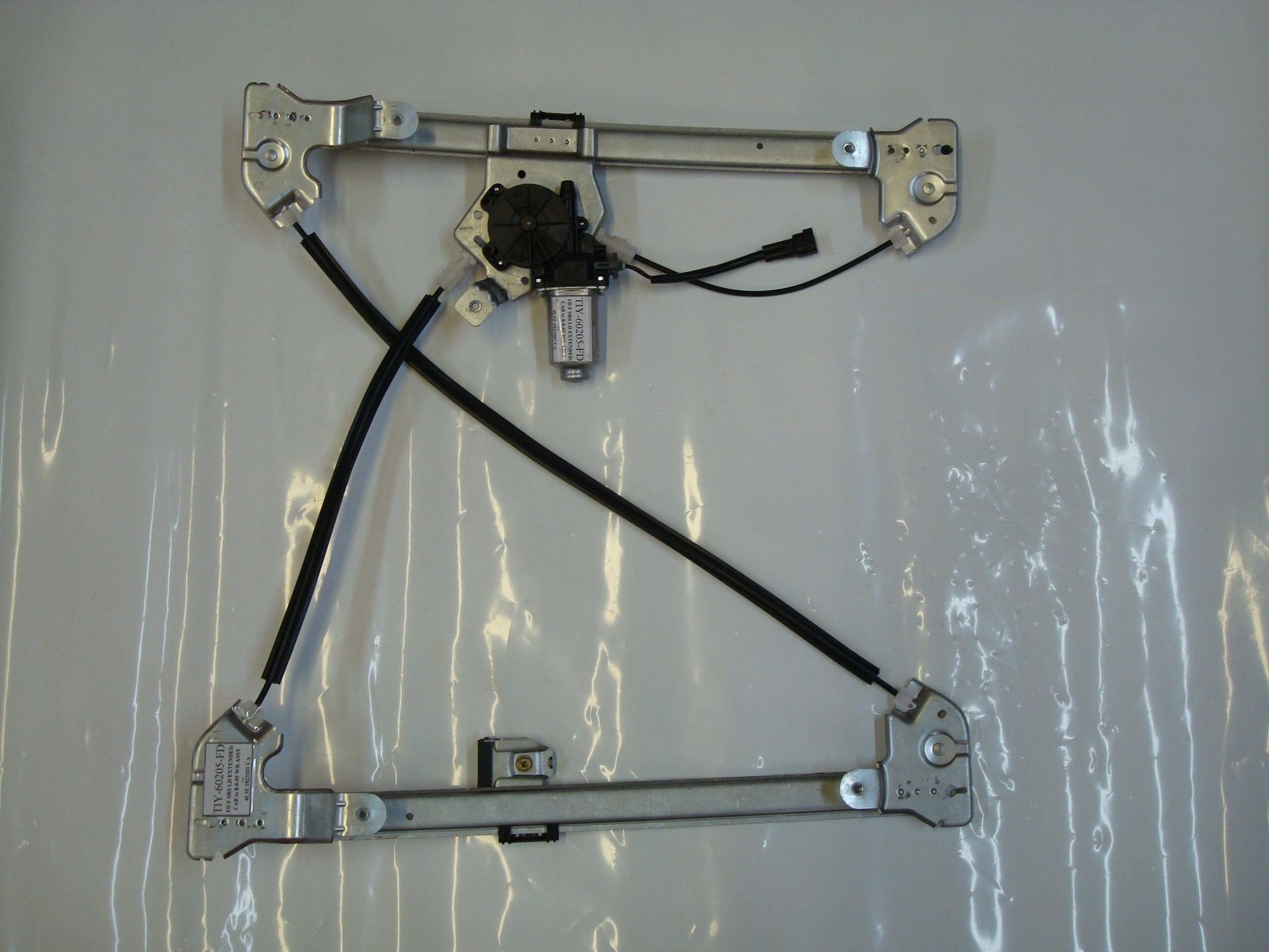 Power Window Motor and Regulator Assembly TYC 660272 Front Left-Side Compatible with 2004-2008 Ford F- Series Pickup (Hvy Dty)