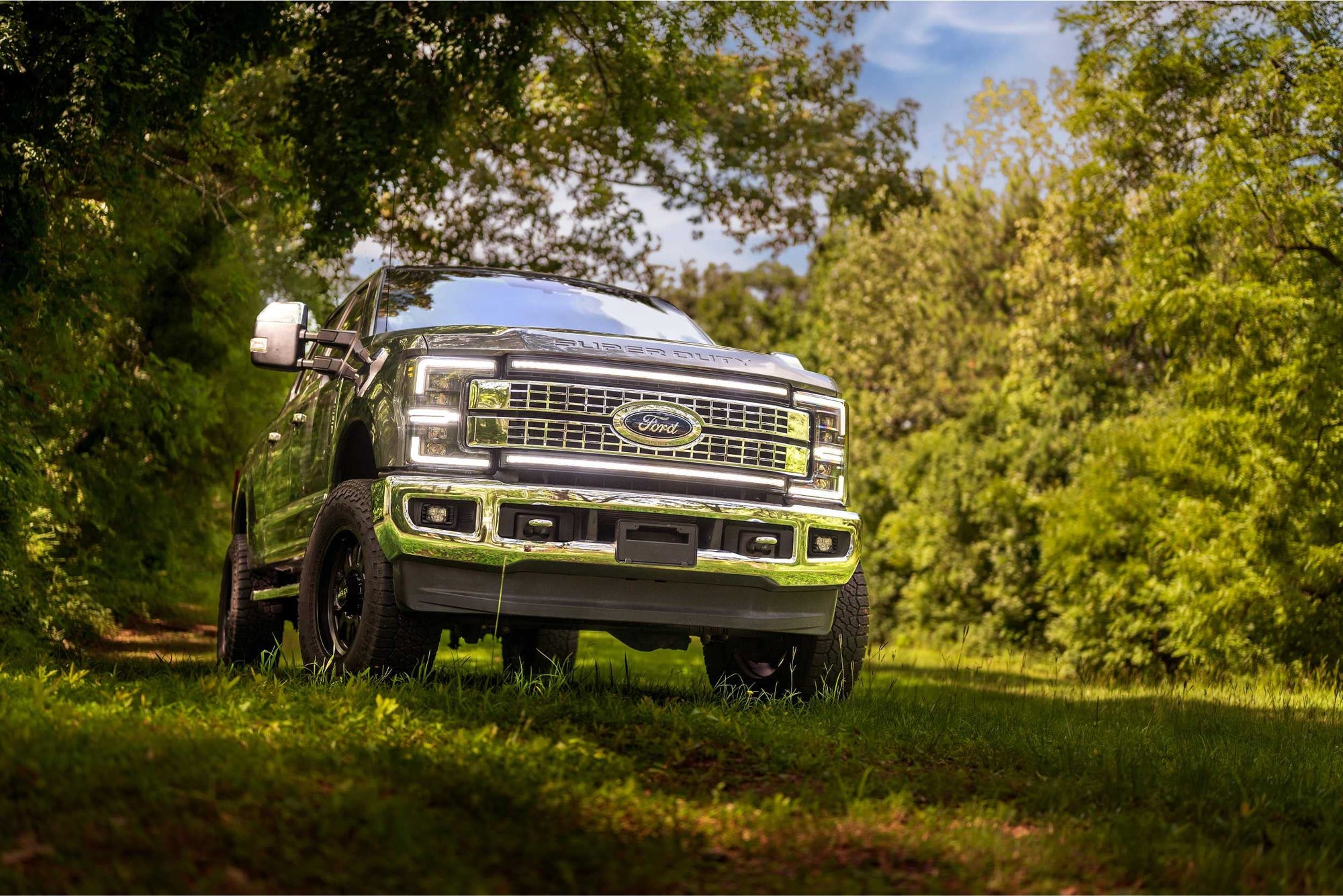 Ford Superduty 17-19 Morimoto XBG LED DRL Grille, Plug and Play Chrome Grille with White LED DRL (XBG07)