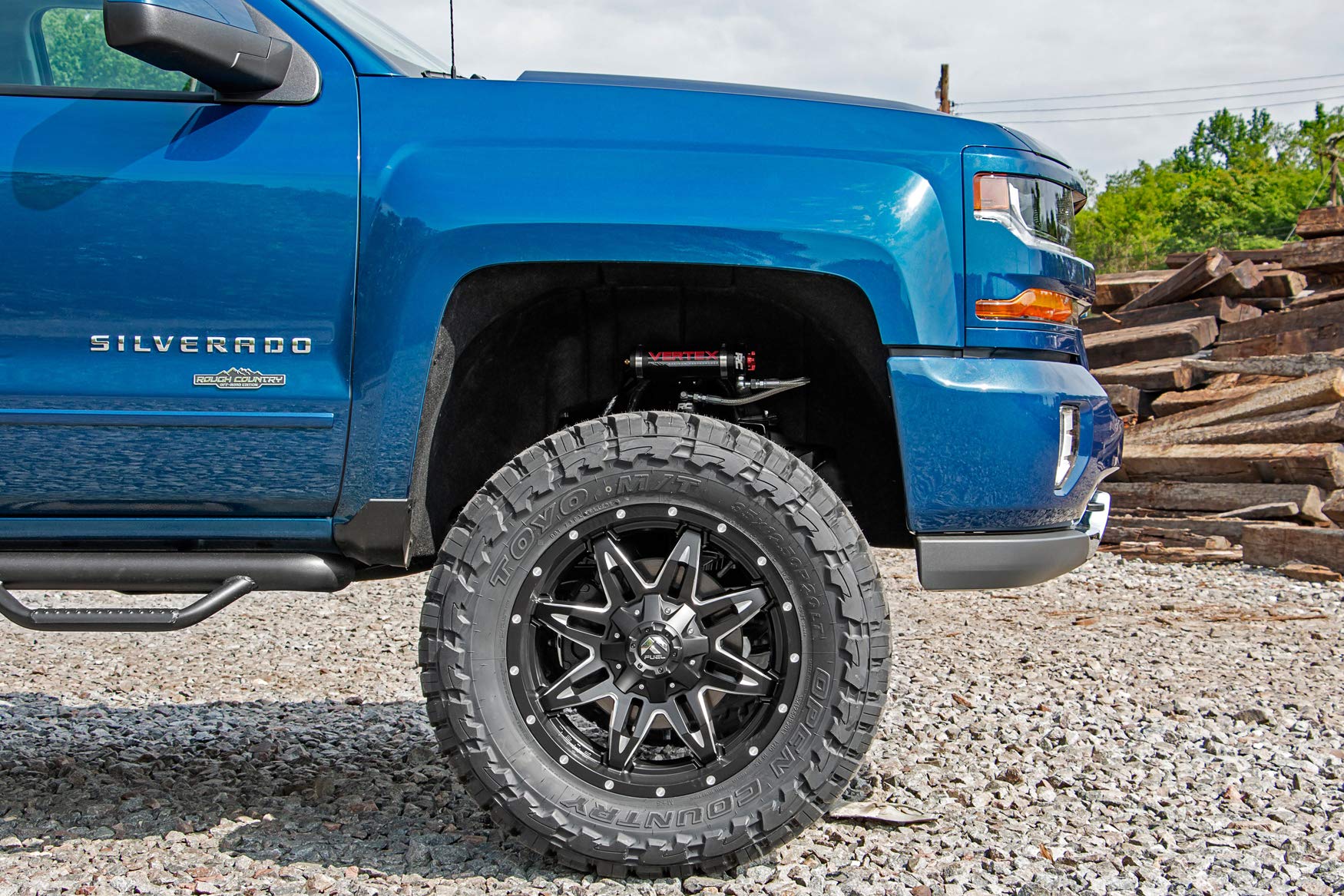 3-4.5" Rough Country Front Vertex Shocks for 11-19 Chevy/GMC 2500 HD - 689011