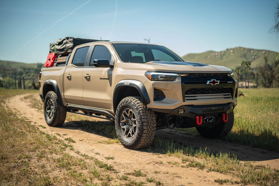 Offroad DV8 Spec Series Front Bumper for 2023-2025 Chevy Colorado ZR2 | High-Clearance Design | 20" Light Bar Mount Behind Mesh Panel | Heavy-Duty Winch Mount | Low-Profile Wings | Full Skid Plate
