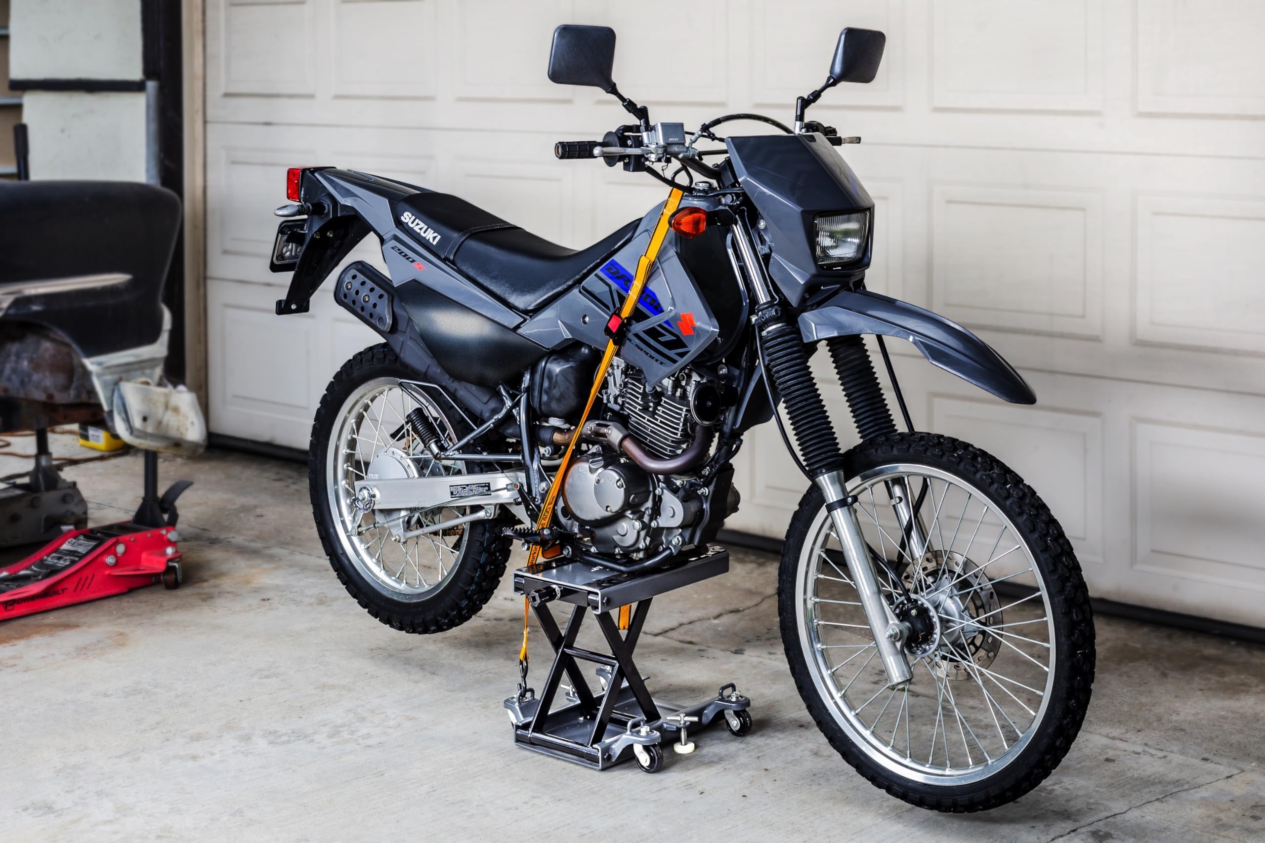 Powerbuilt Motorcycle and Utility Lift Deluxe, Lock Wheels, Strap Hooks, Transmissions, ATV, Hand Driven or Power Tool - 941877ECE