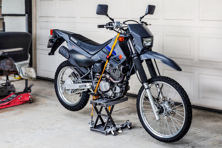 Powerbuilt Motorcycle and Utility Lift Deluxe, Lock Wheels, Strap Hooks, Transmissions, ATV, Hand Driven or Power Tool - 941877ECE