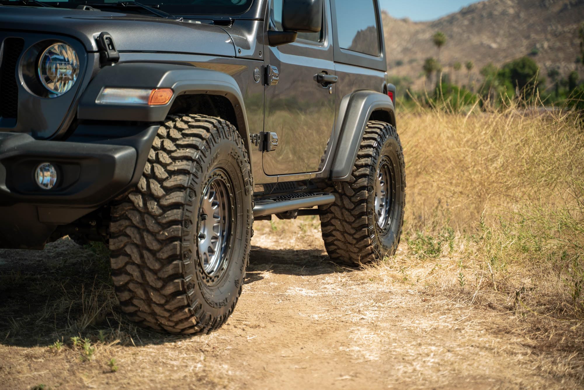 OE Plus DV8 Side Steps for 2018-2025 2-Door Jeep Wrangler JL | Gripped Top Plates to Prevent Slippage | Multi-Mount Design for Stability | Fully Bolt-On | Micro-Texture Black Powder Coat Finish