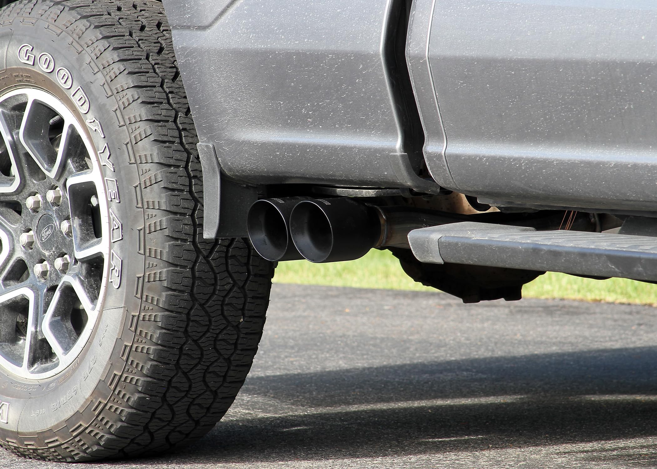 Flowmaster FlowFX 718116 Cat-Back Exhaust Kit 3 to 2.5 Inch Dual Same Side Exit 409 Stainless Steel 4 Inch Black Ceramic Coat 304 Stainless Steel Tips Compatible with 2020-2024 Ford F-150 2.7 3.5 5.0L