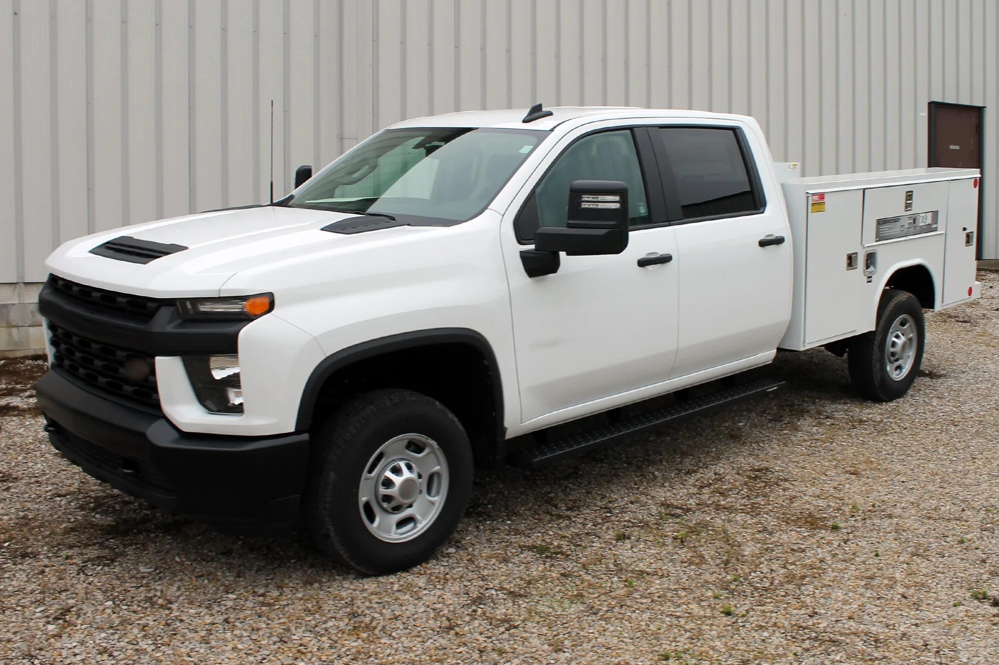 Raptor Series Running Boards 6.5in Wide Sawtooth Grip Black Aluminum Compatible with Crew Cab 2019-2026 Silverado Sierra 1500 and 2020-2026 2500/3500 HD