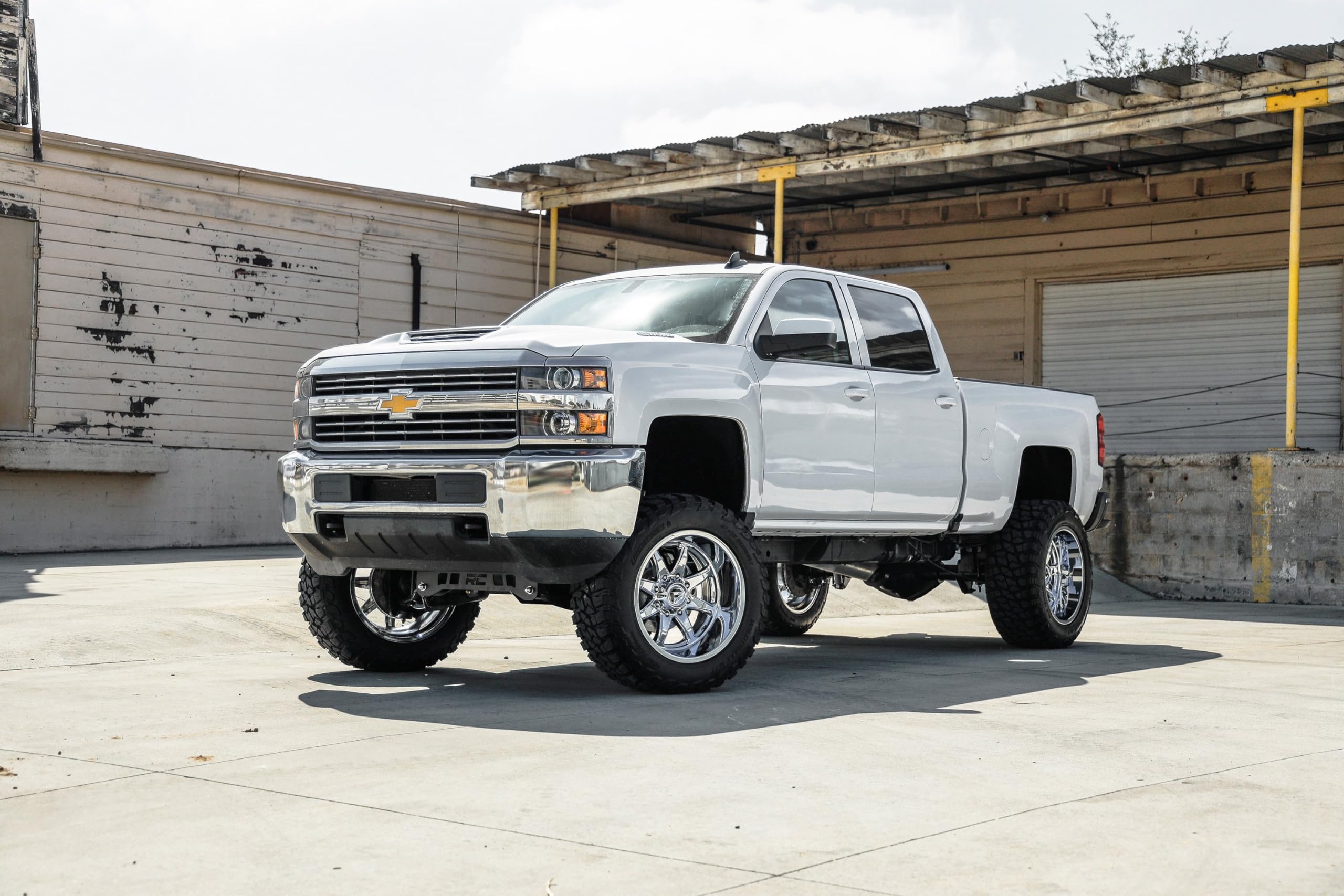 Chrome Fuel Offroad D74822008947 Wheel (22 x 10. inches /6 x 135 mm, -18 mm Offset)