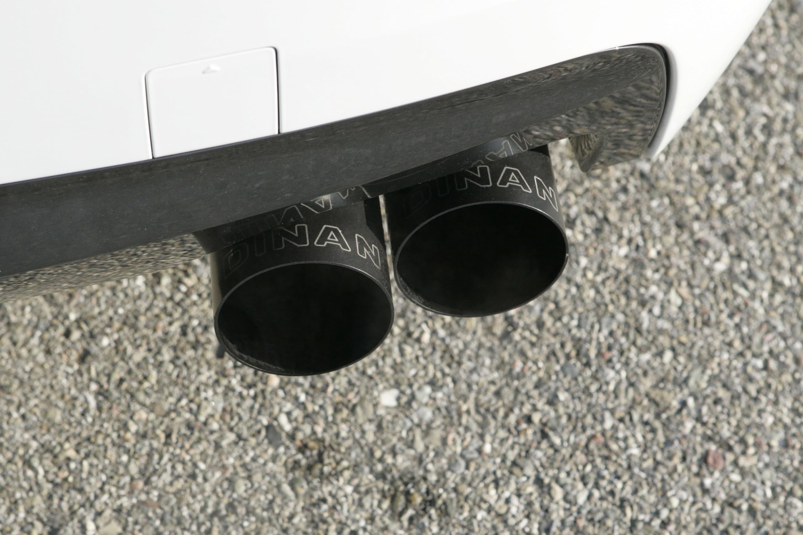 Dinan Free Flow D660-0036-BLK Axle-Back Exhaust - Compatible with 2011-2016 BMW 550i