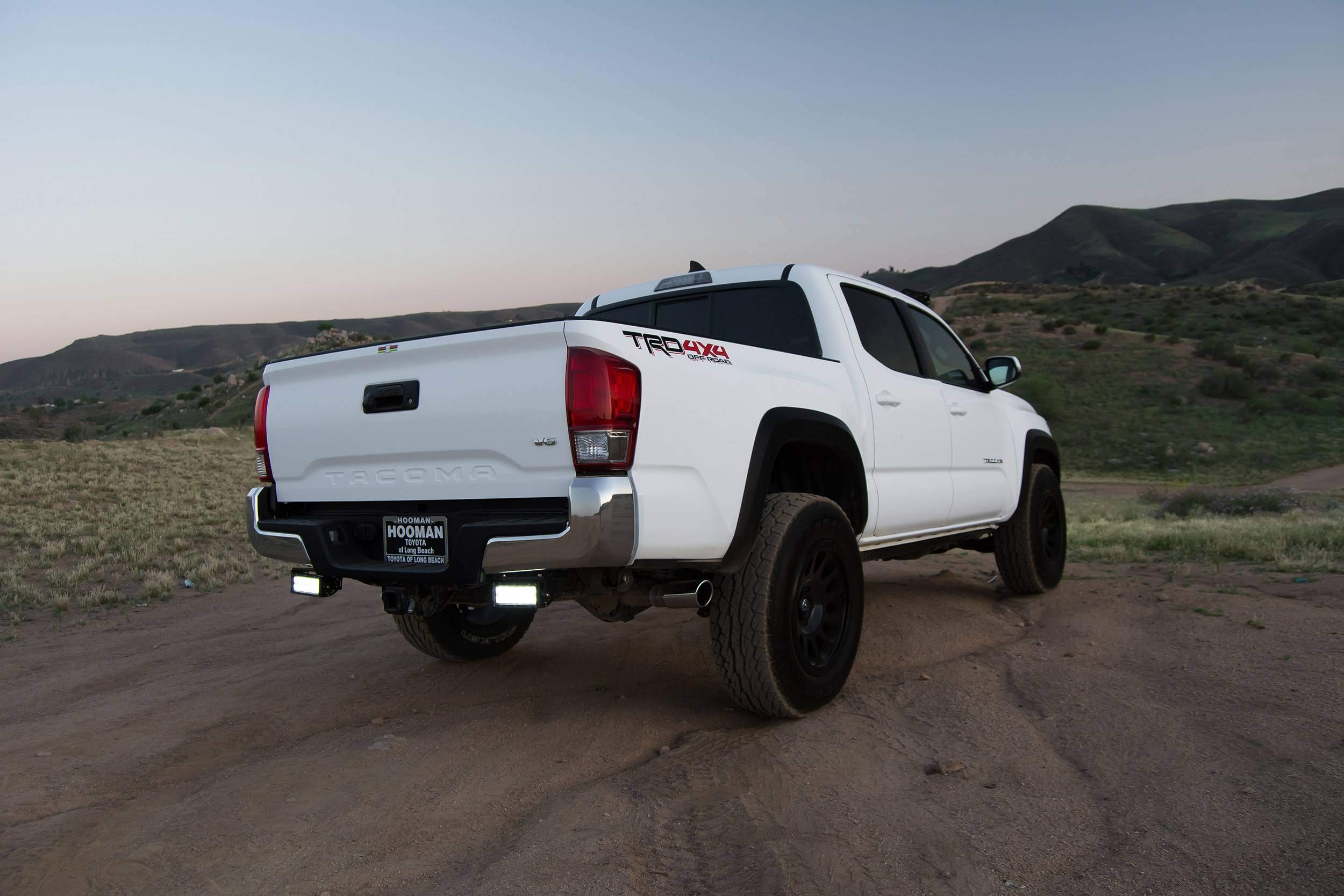 ZROADZ LED Mounting Bracket Front Roof - Compatible w/ 2005-2022 Toyota Tacoma - to Mount (1) 40 Inch ZROADZ or similar style Curved Light Bar (Not Included) - PN #Z339401