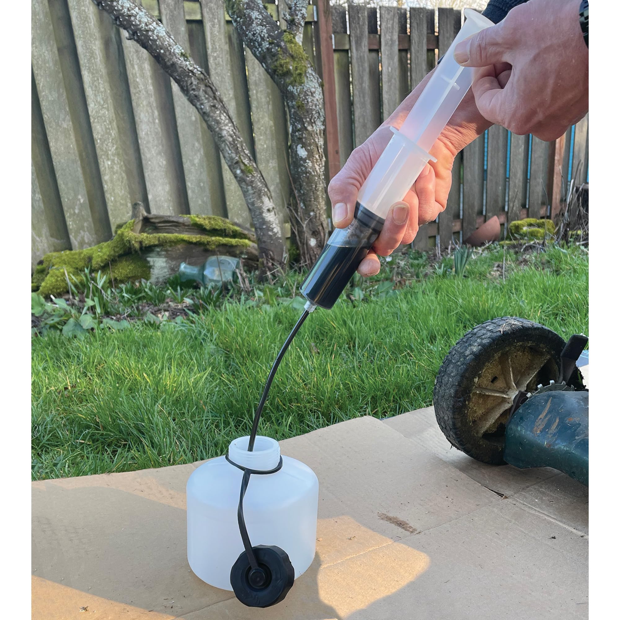 W4075 Performance Tool 4-Stroke Oil Extractor and Changer with Suction Syringe, Funnel, and Microfiber Towel - Easy Oil Changes for Small Engines