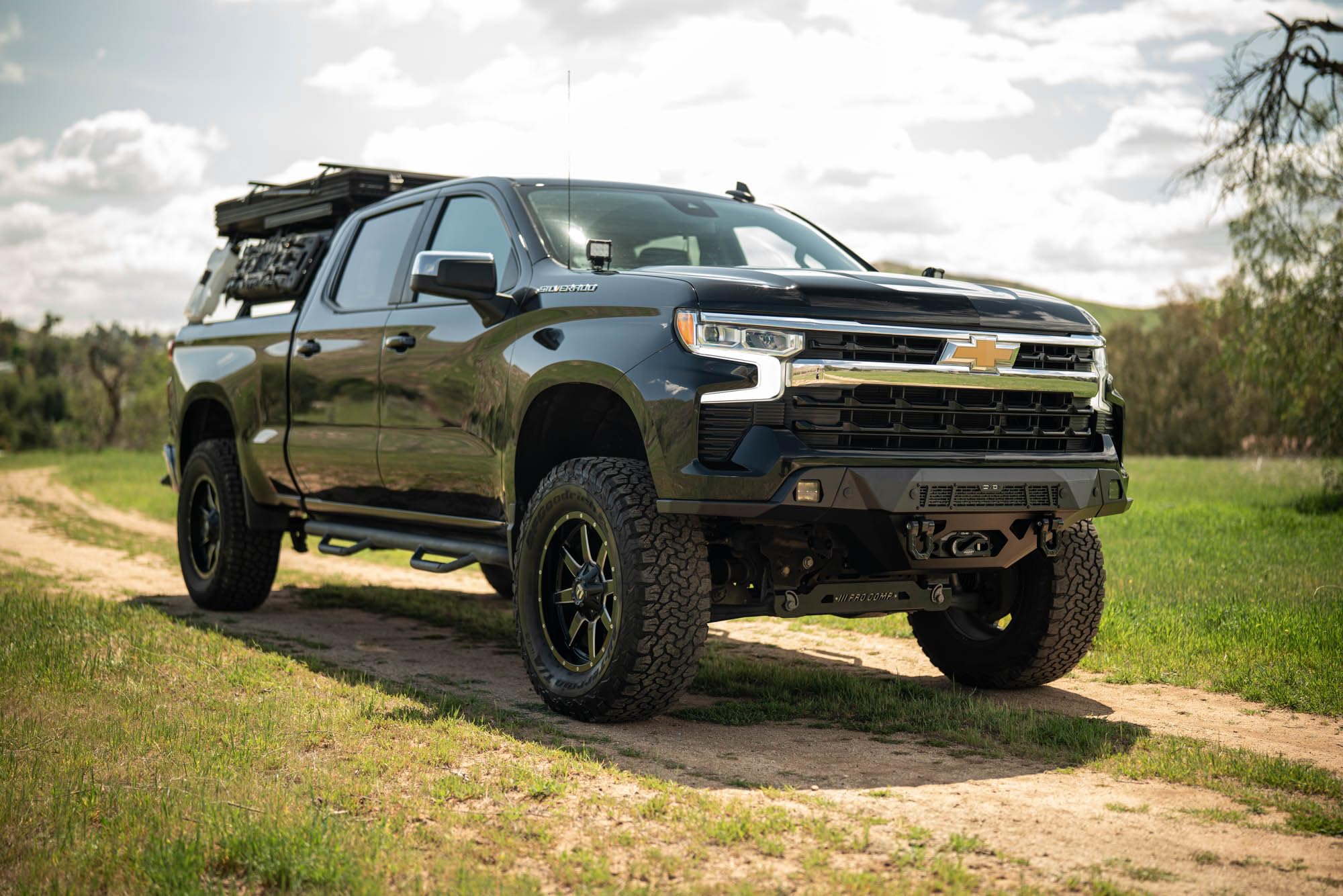 2022-2025 Chevy Silverado 1500 DV8 Offroad Spec Series Front Bumper | Low-Profile Fitment | Hidden Winch Mount | 20" Light Bar Mount | (2) Pod Light Mounts | Pair of D-Ring Mounts | Front Skid Plate