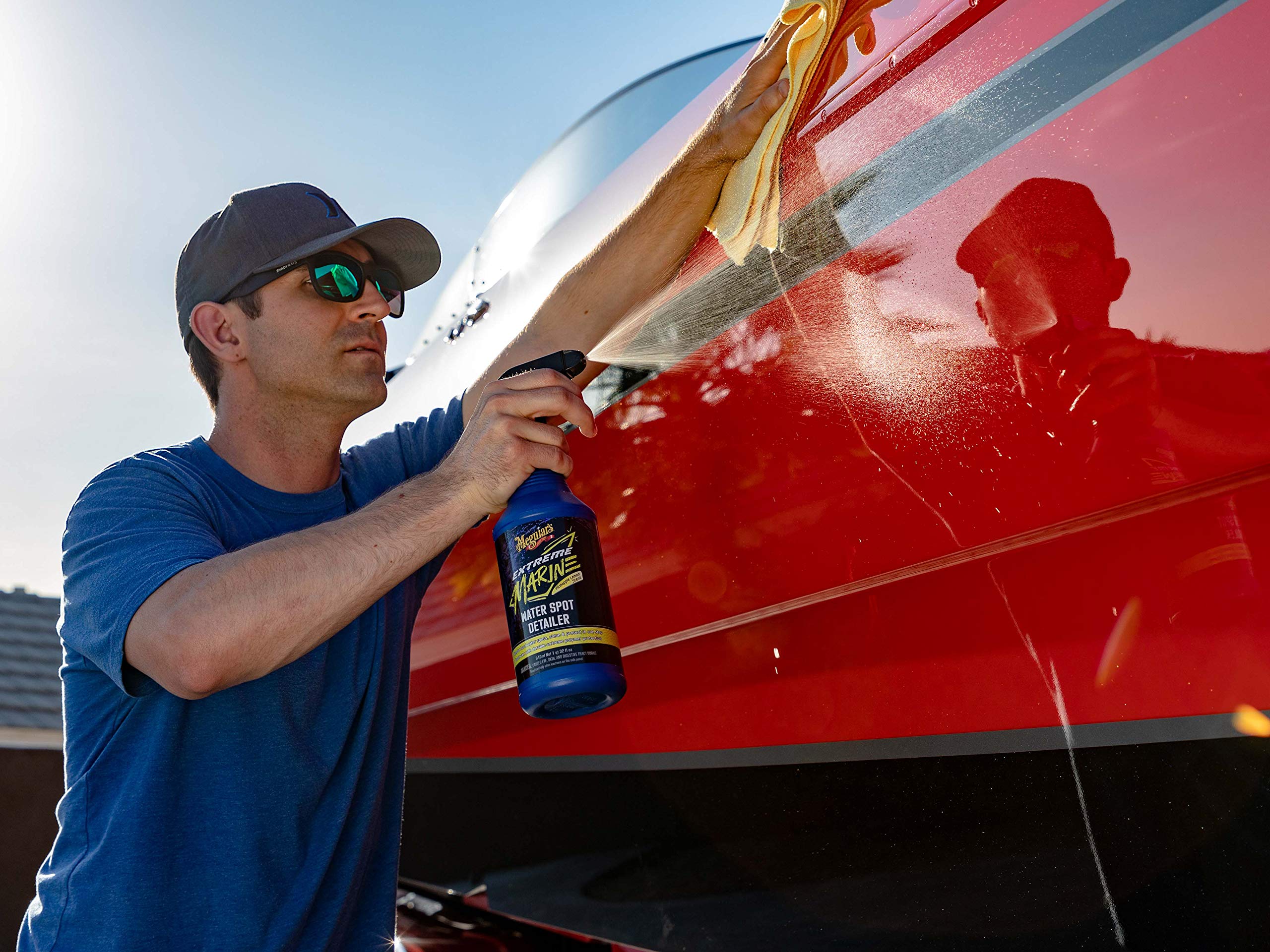 Meguiar's Marine Extreme Water Spot Detailer - Hard Water Stain Remover that Offers Additional Shine and Protection in One Advanced Detailing Spray - Non-Abrasive Formula, 32 Oz Spray