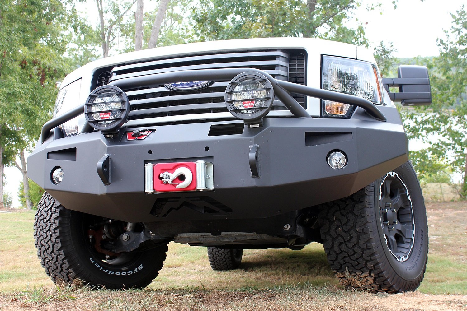 FF09H1952B Fab Fours Bumper