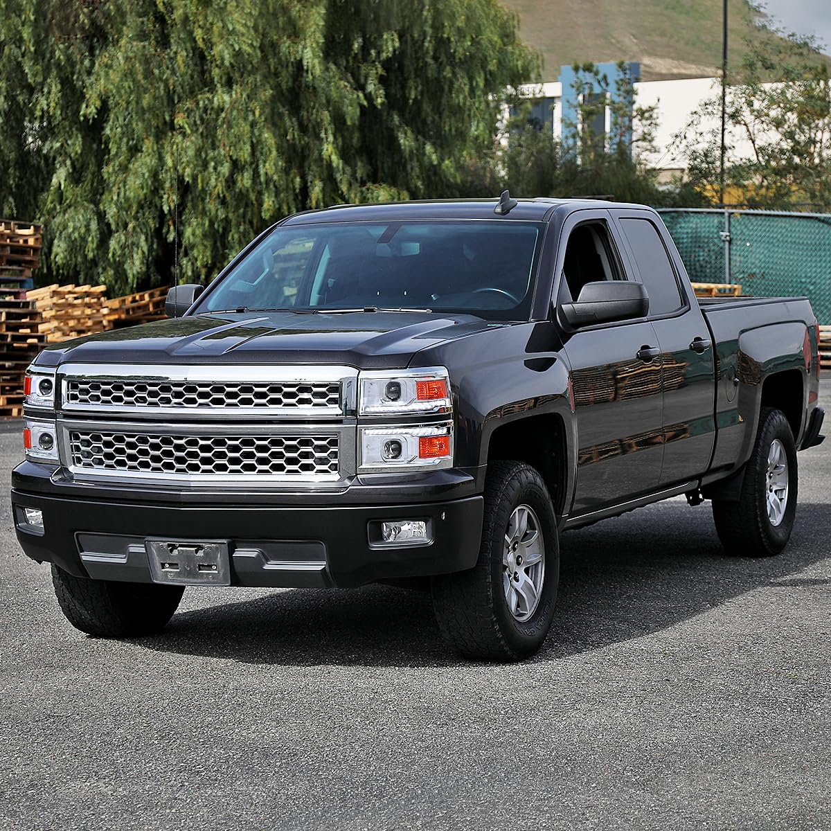 Special Edition SPEC-D TUNING Arctic White Projector Headlights w/Sequential Switchback LED Strip and Startup Animation Compatible with 2014-2015 Chevy Silverado 1500, Left + Right Pair Headlamps