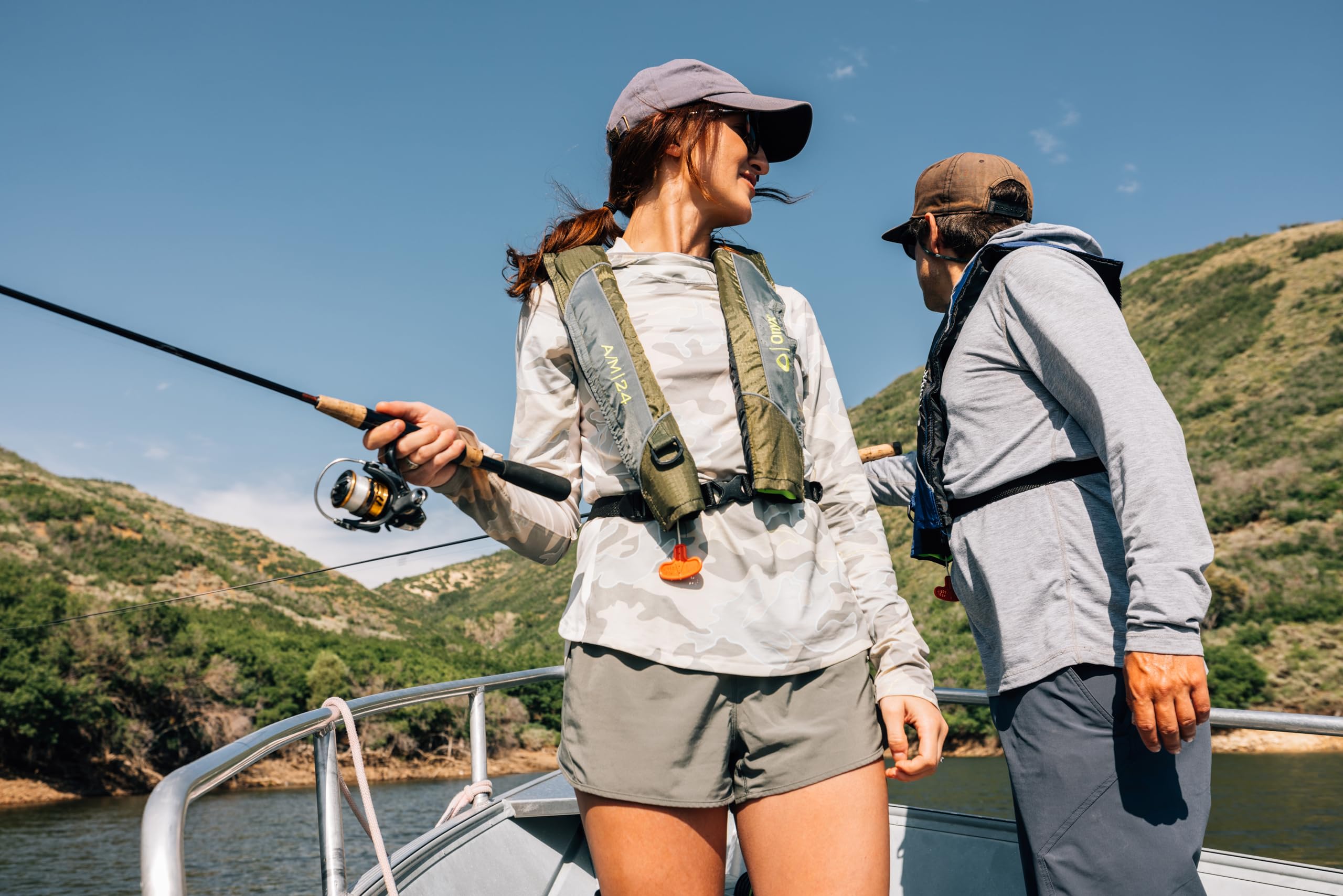 Onyx A/M-24 Inflatable Automatic/Manual Life Jacket, U.S. Coast Guard Approved, Low Profile, Compact Design, Manual Convertible Inflation Option