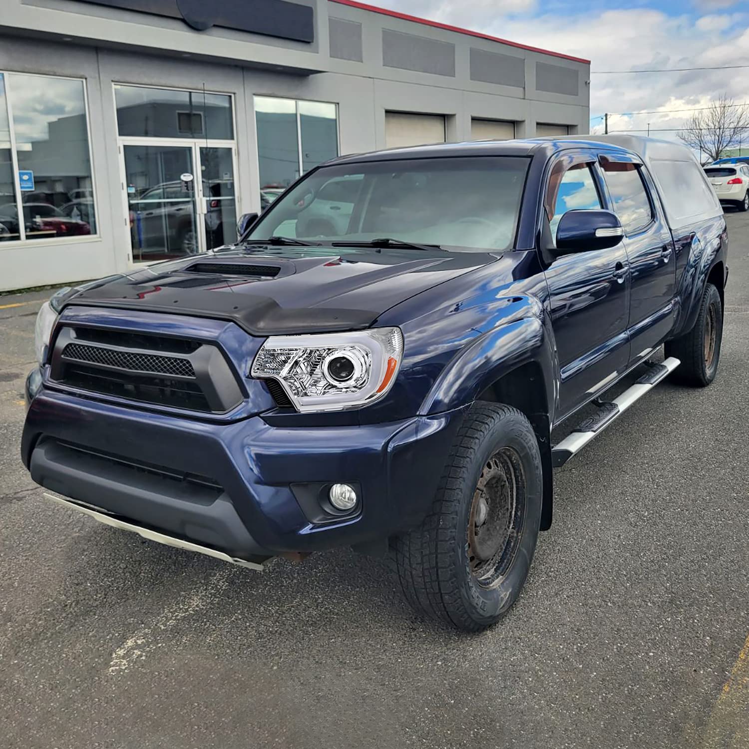Chrome Projector Headlights w/LED Bar Spec-D Tuning Compatible with 2012-2015 Toyota Tacoma, Left + Right Head Lights Assembly