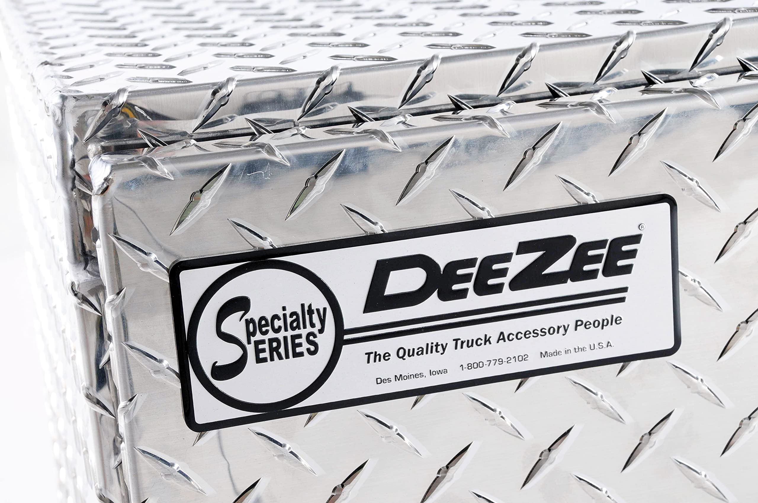 Brite-Tread Aluminum Dee Zee DZ77 Underbed Tool Box