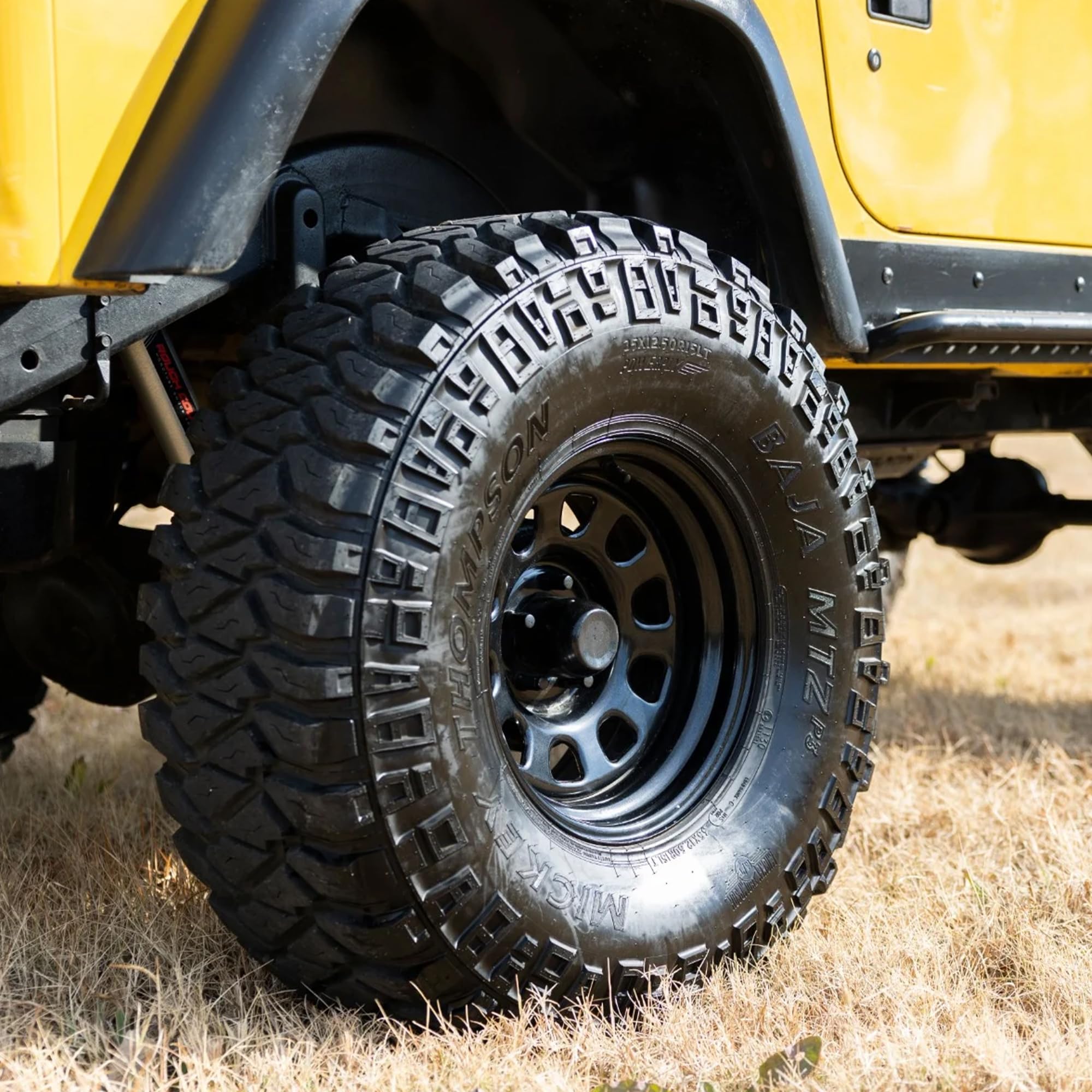 Rough Country Steel Black Wheel - 17x9, 5x5.5 Bolt Pattern, +0mm Offset, 4.25 Bore, Heavy-Duty D-Window Off-Road Rim for Trucks & Jeeps