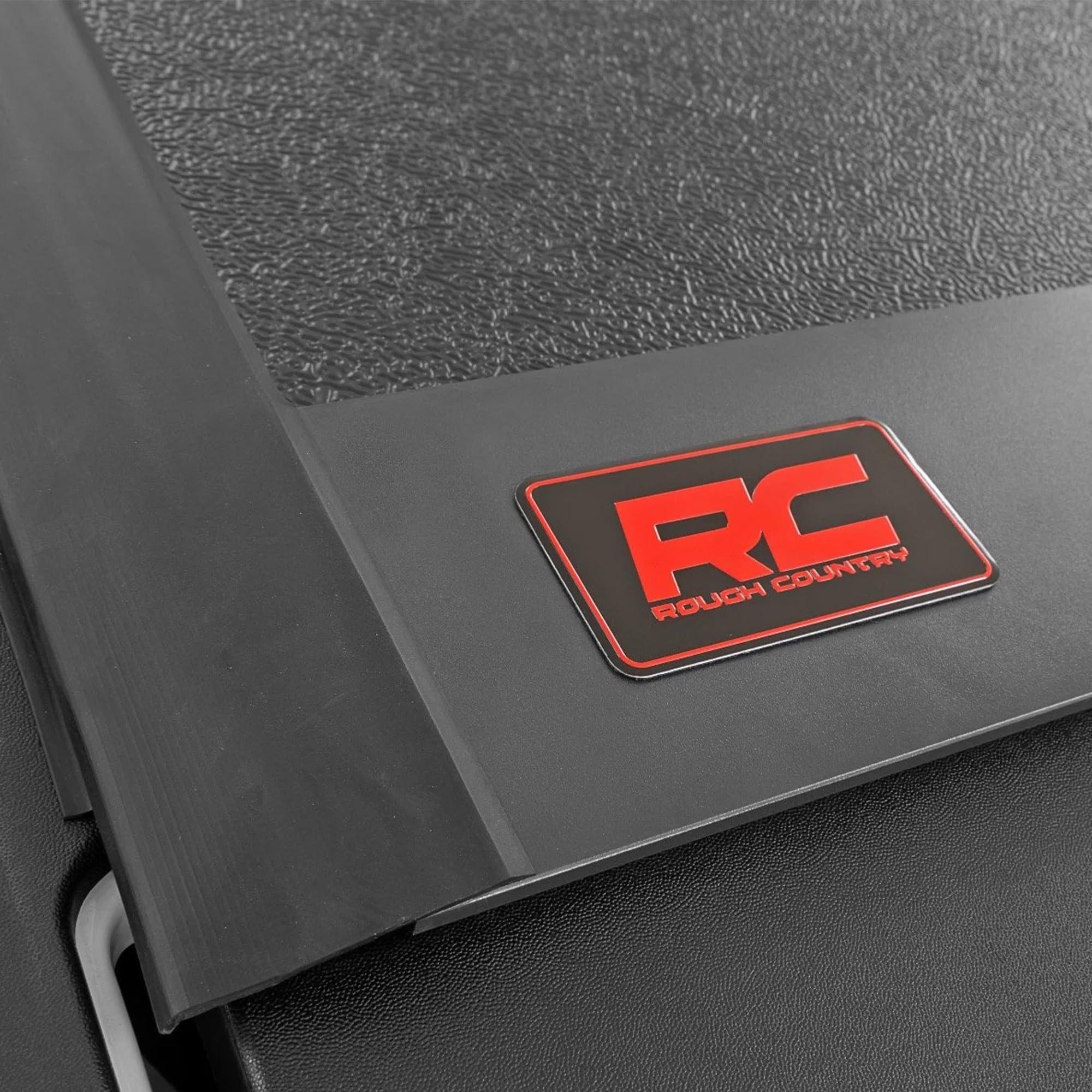 Rough Country Tonneau Cover Hard Tri-Fold for RAM 1500 (2019-2026) - Low-Profile Aluminum Truck Bed Cover, Fits 6'4 Bed (76.3") w/o Rambox