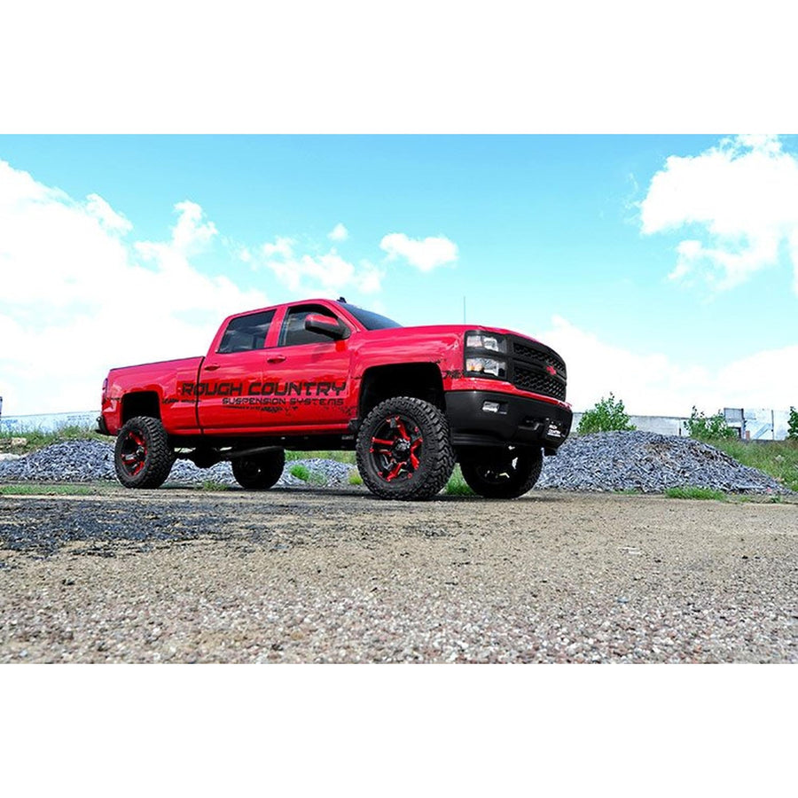 7" Lift Kit Rough Country with M1 Loaded Struts/M1 Rear Shocks for Chevy Silverado & GMC Sierra 1500 (2014-2016)